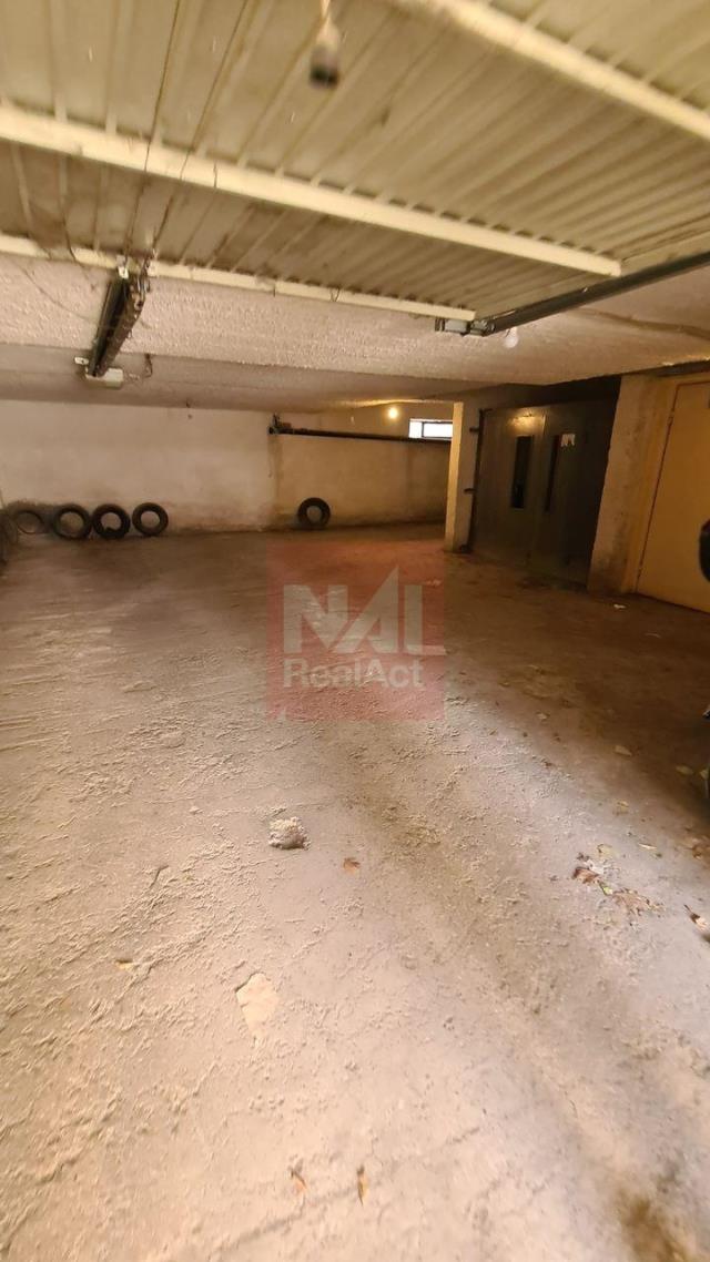 (For Sale) Other Properties Closed Parking  || Athens Center/Athens - 12 Sq.m, 10.000€ 